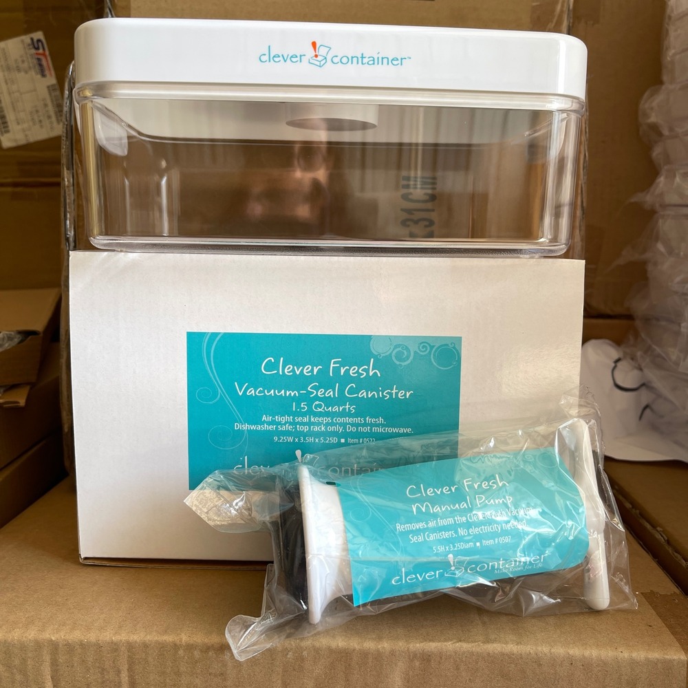 Clever Container Vacuum Seal Canister 1.5 Quarts w/ Manual Pump Airtight Storage